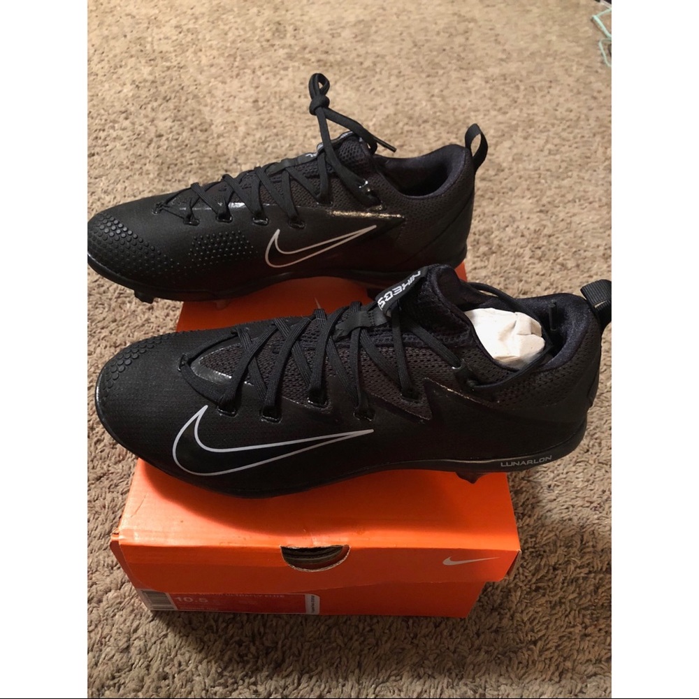 Brand New Mens Baseball Cleats ⚾️
